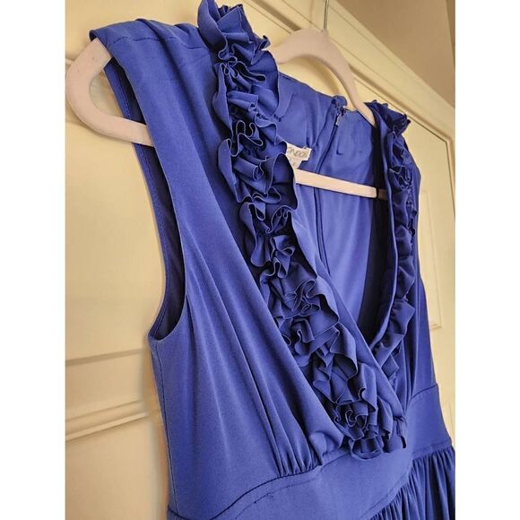 Maggie London NWT sleeveless blue size 6 ruffle v-neck dress - Picture 3 of 8